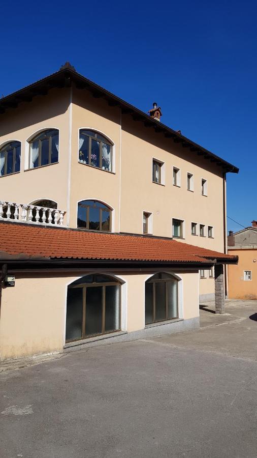 Apartament Koradinovi - Pod Vrtom Vipava Zewnętrze zdjęcie